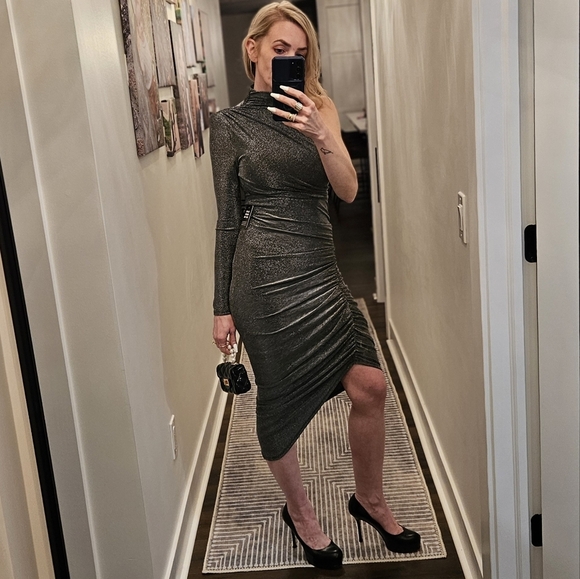 NWT🔥Express Bodycon Single Arm Midi - Size XS - Picture 3 of 14